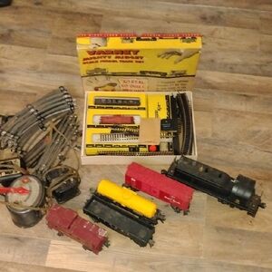 2 Lionel Rare Vintage Train Set